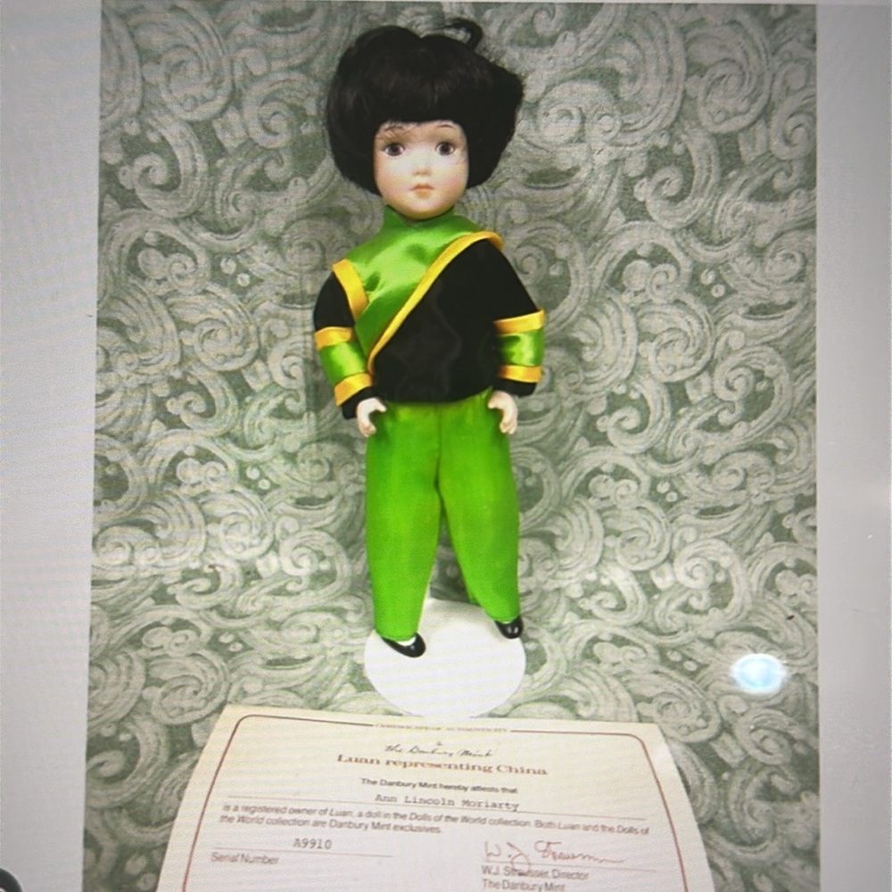 Danbury Mint Dolls of the World, China Doll with Unique Accessories